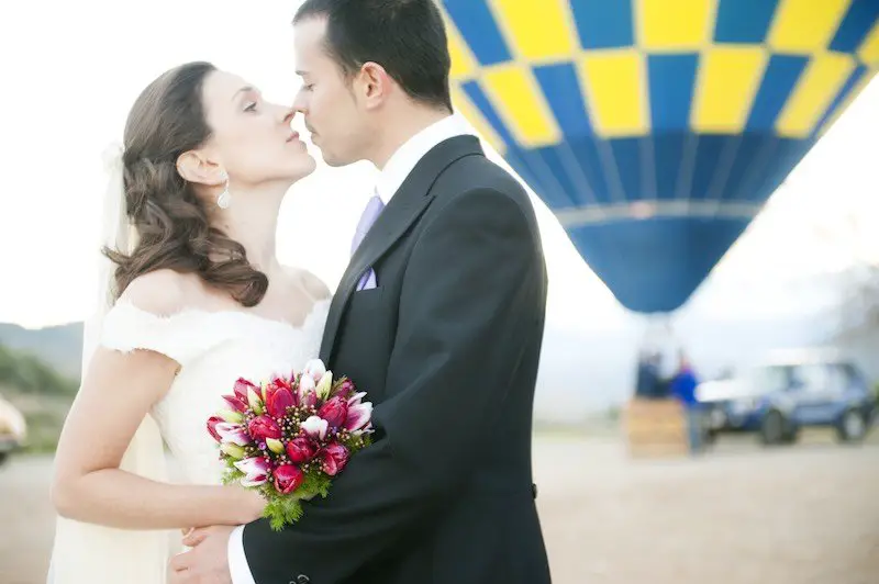WHAT TO EXPECT FROM A HOT AIR BALLOON WEDDING RIDE IN FLORIDA